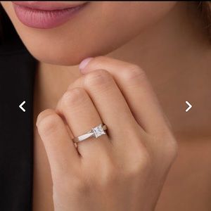 Celebration Grand Diamond Ring 💍